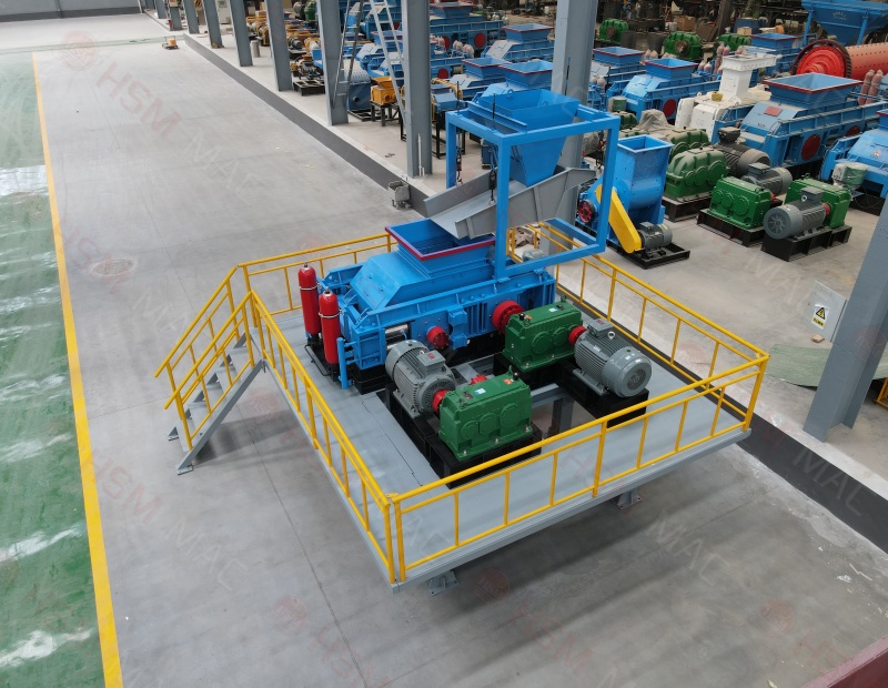 白剛玉對(duì)輥破碎機(jī)