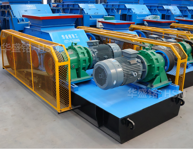 破碎石膏料用雙齒輥破碎機怎么樣？華盛銘破碎機廠家實力如何？